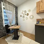 Honor - Extravagance