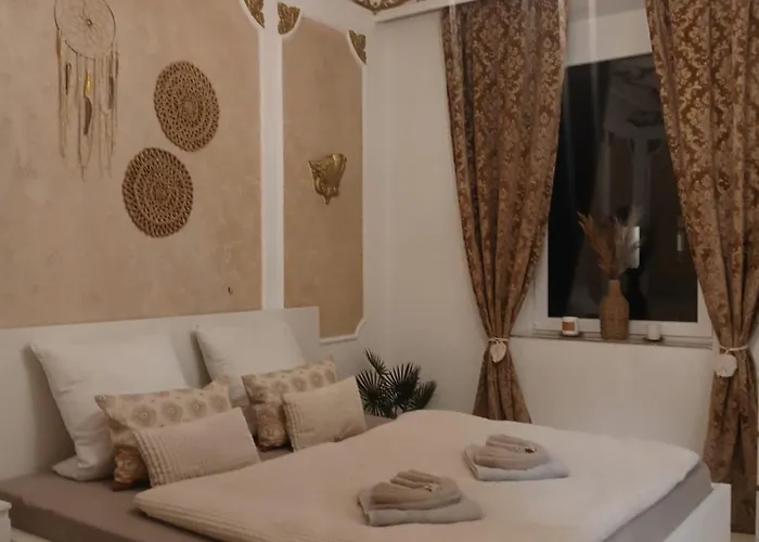 Honor - Extravagance Apartment *