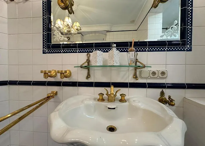 Honor - Extravagance Apartment